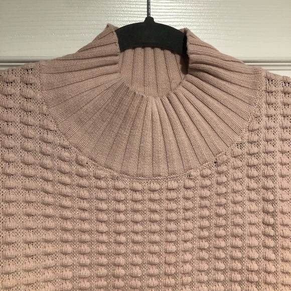 Vince Camuto mock neck sweater - Picture 2 of 4